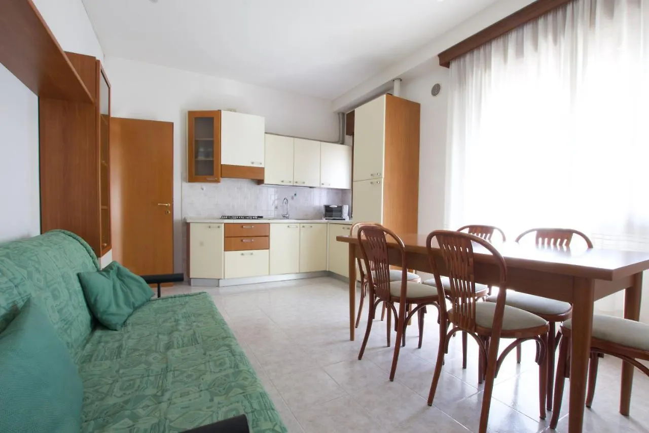 Residence Madrid Lido di Jesolo 3*,  Italy